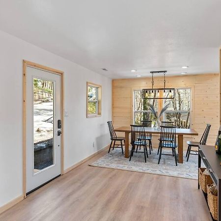 New! Modern Cabin With Two Decks, Bar & Game Room! Gatlinburg Esterno foto