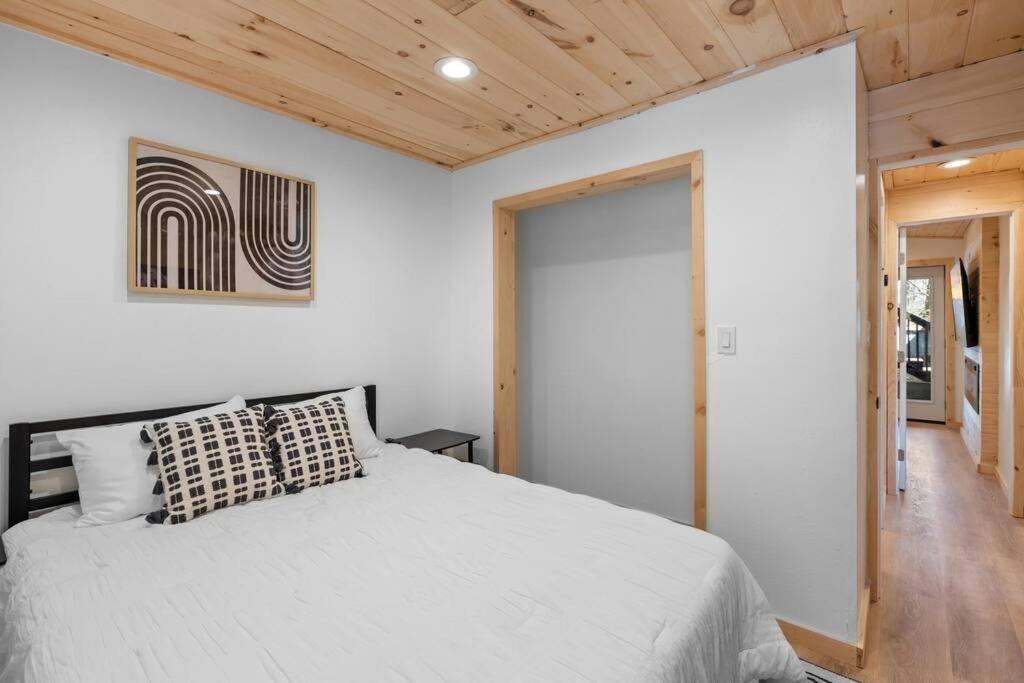 New! Modern Cabin With Two Decks, Bar & Game Room! Gatlinburg Esterno foto