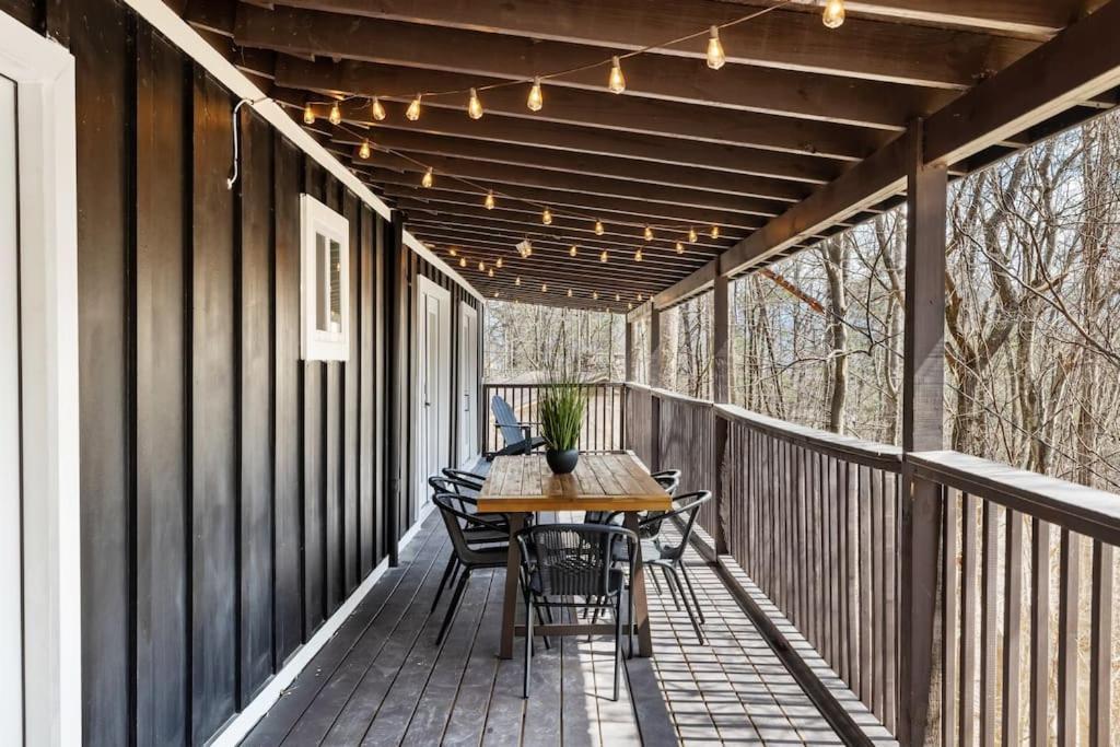 New! Modern Cabin With Two Decks, Bar & Game Room! Gatlinburg Esterno foto